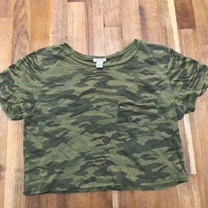 Oversized Camouflaged Crop Top